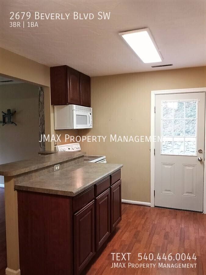 House for rent at 2679 Beverly Blvd SW, Roanoke, VA 24015