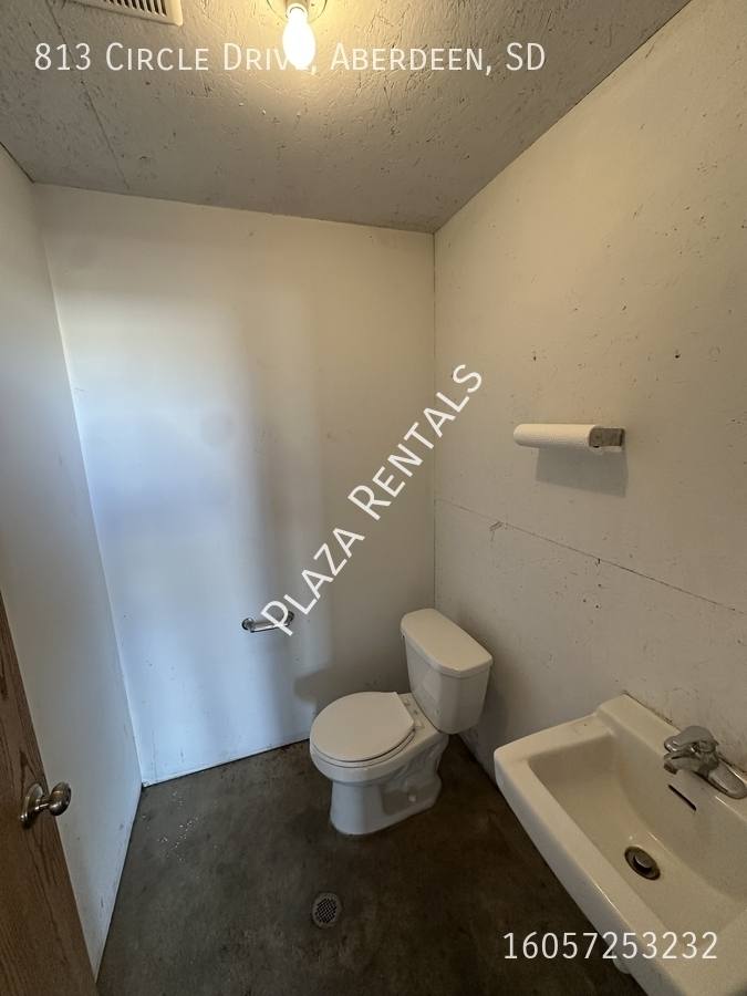 Apartment for rent at 1624 6th Ave SW #12, Aberdeen, SD 57401