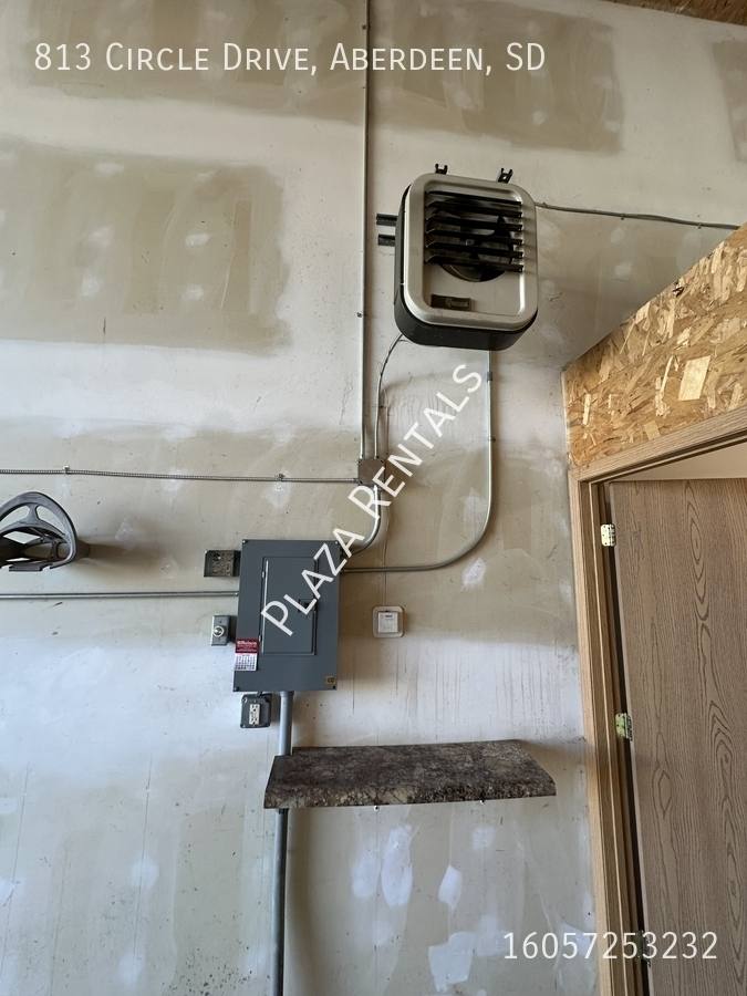 Apartment for rent at 1624 6th Ave SW #12, Aberdeen, SD 57401