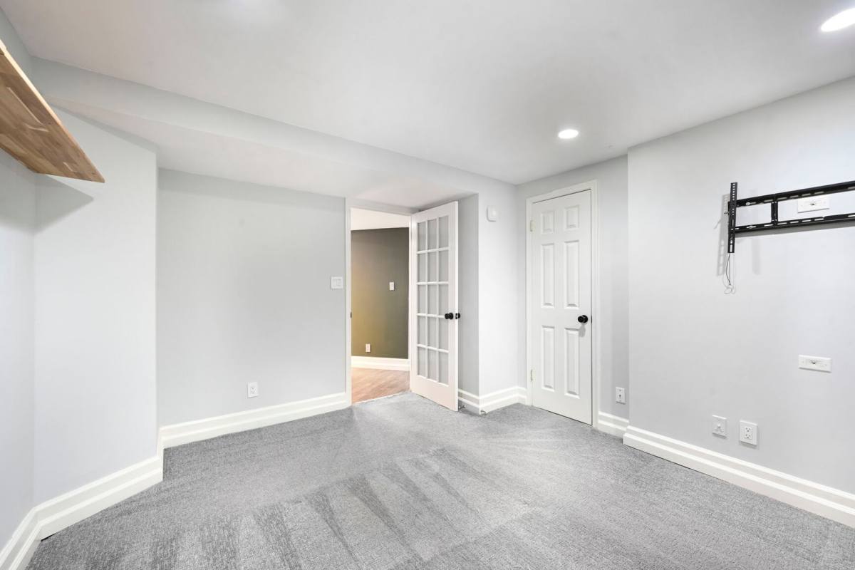 Apartment for rent at 2001 16th St NW, Washington, DC 20009