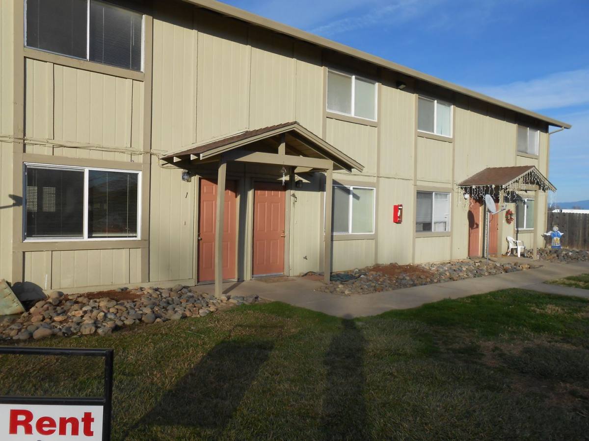 Apartment for rent at 835 Shiloh Court, Redding, CA 96003
