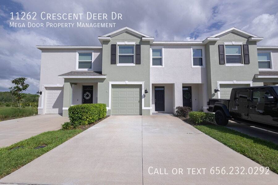 Townhouse for rent at 11262 Crescent Deer Dr, Land O Lakes, FL 34638