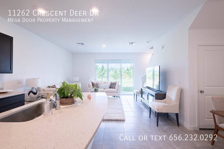 Townhouse for rent at 11262 Crescent Deer Dr, Land O Lakes, FL 34638