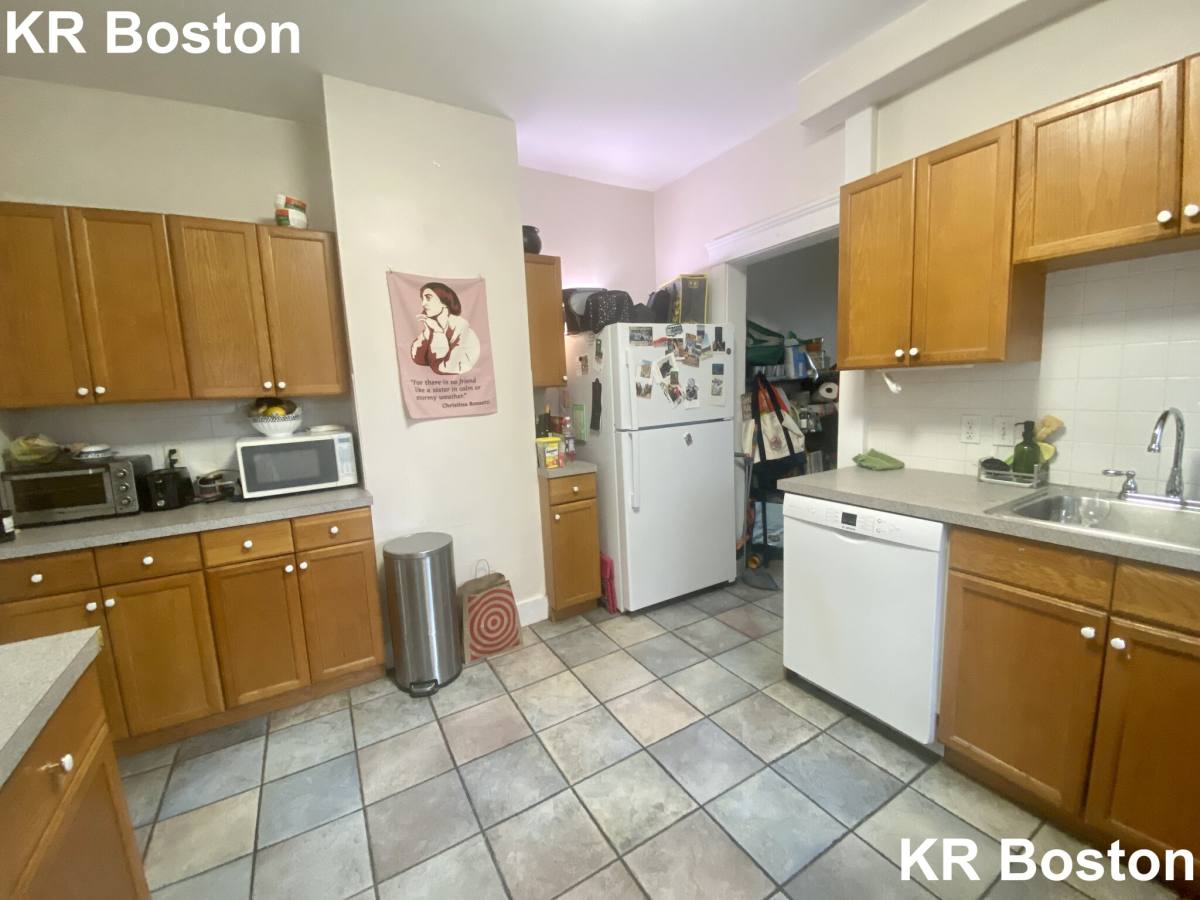 House for rent at 140 Brooks St #1, Brighton, MA 02135