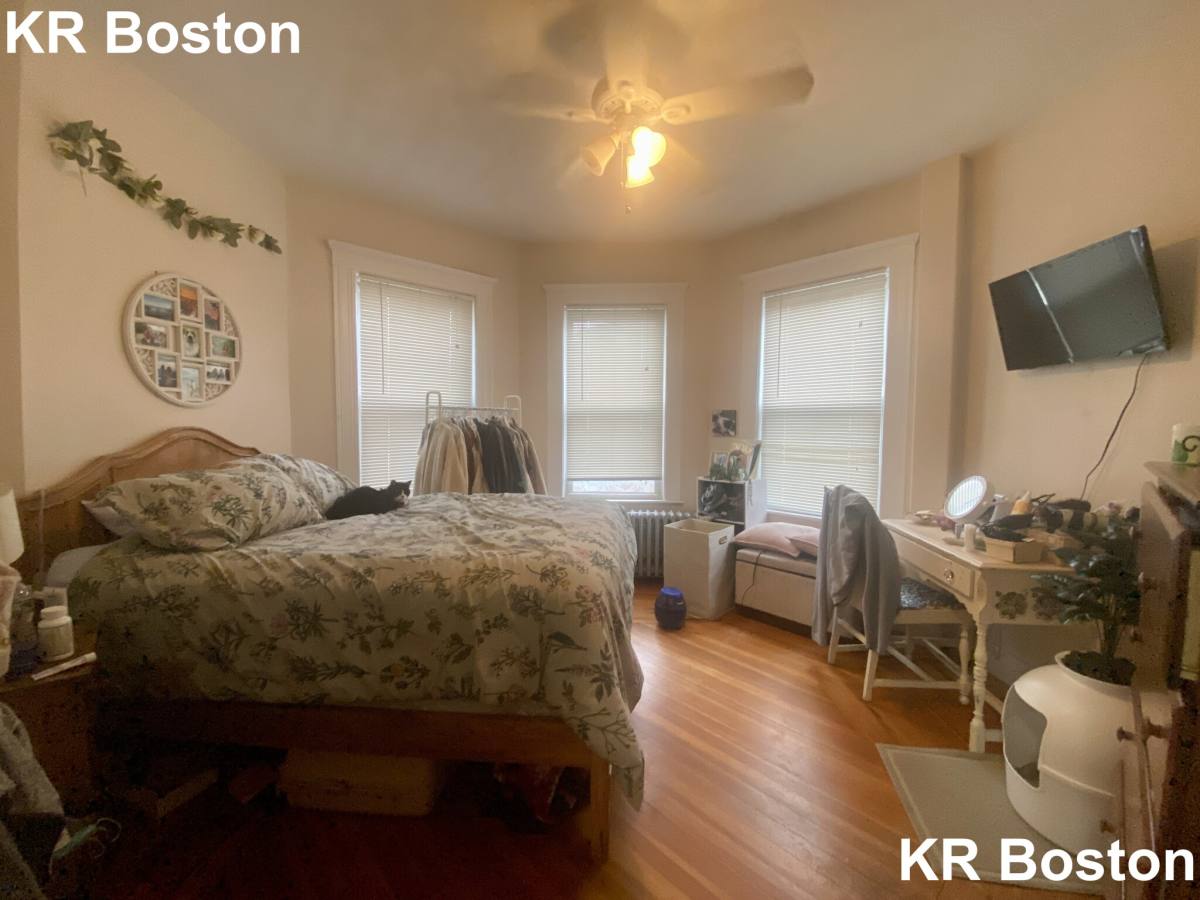 House for rent at 140 Brooks St #1, Brighton, MA 02135