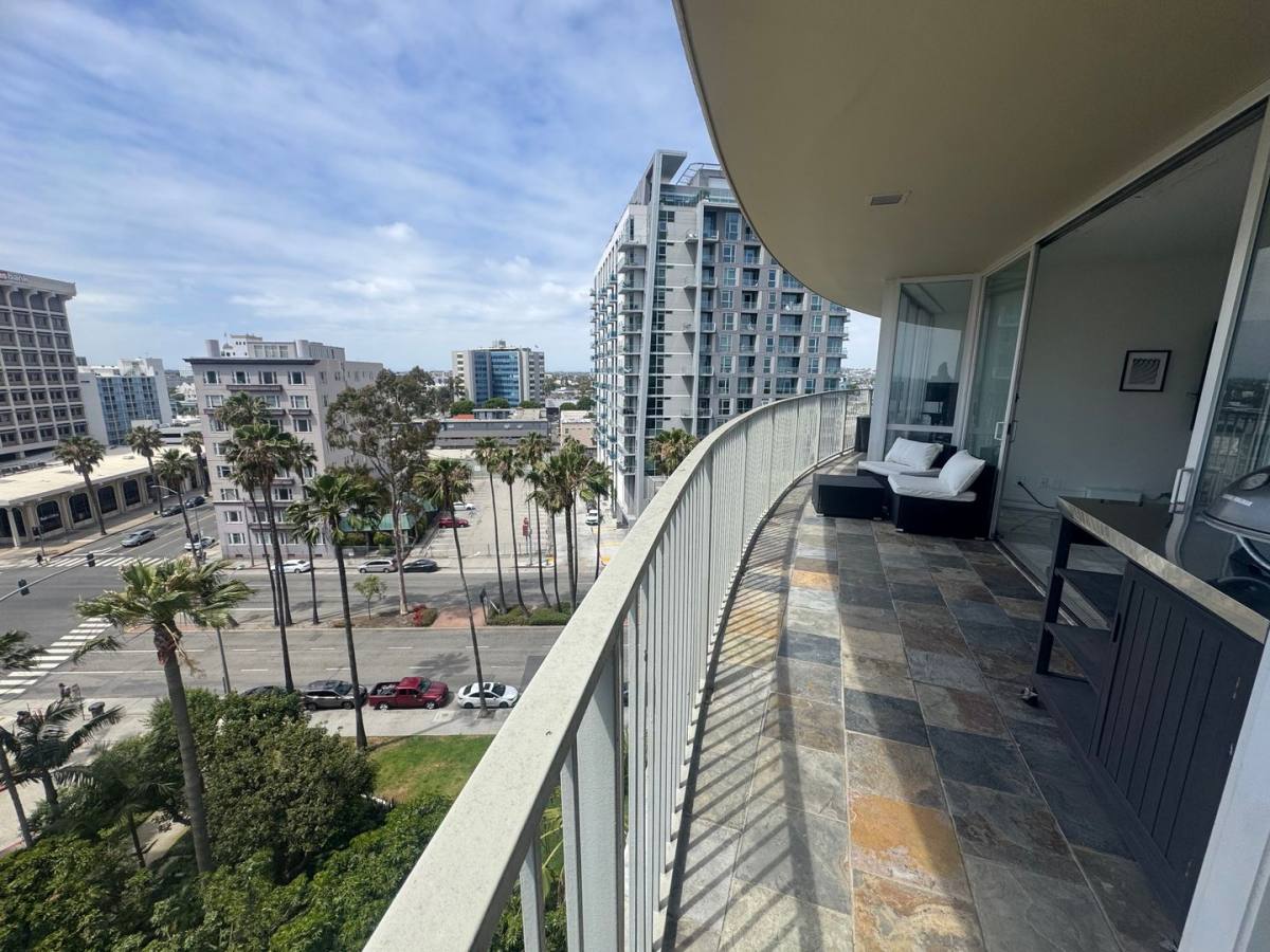Condo for rent at 700 E Ocean Blvd, Long Beach, CA 90802