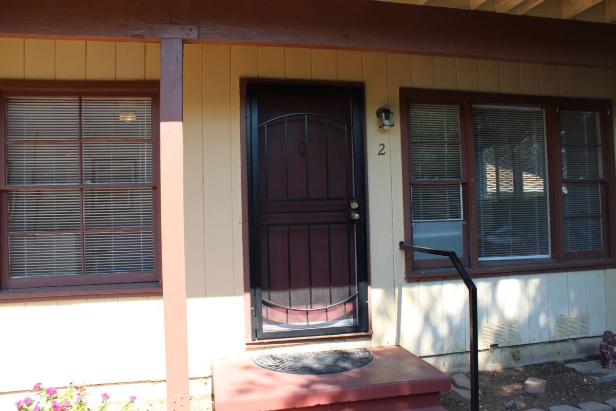 Apartment for rent at 4225 V St, Sacramento, CA 95817