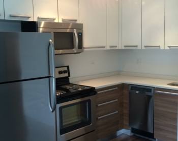 Apartment for rent at 925 W Carmen Ave #3A, Chicago, IL 60640