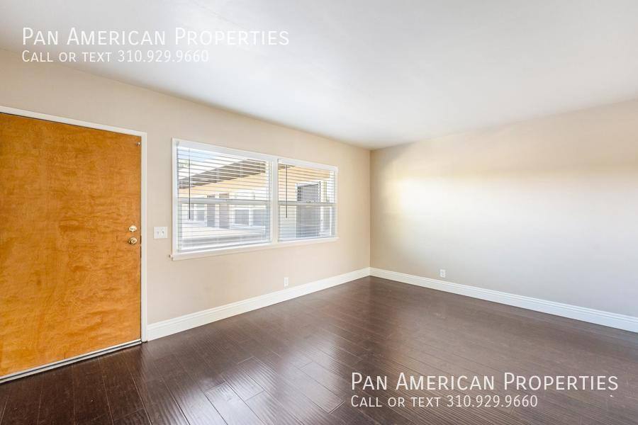 Apartment for rent at 440 Orange Ave #1, Long Beach, CA 90802