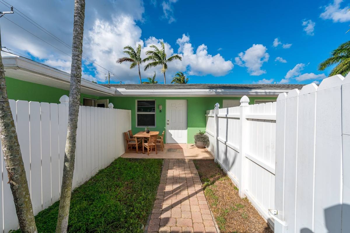 Apartment for rent at 740-748 NE 13th Court, Fort Lauderdale, FL 33304