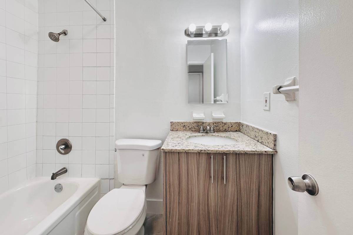 Apartment for rent at 999 W Prospect Rd, Fort Lauderdale, FL 33309