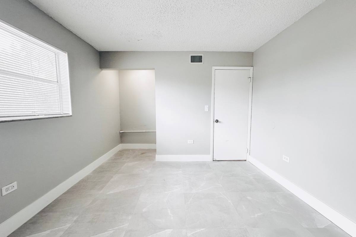 Apartment for rent at 999 W Prospect Rd, Fort Lauderdale, FL 33309