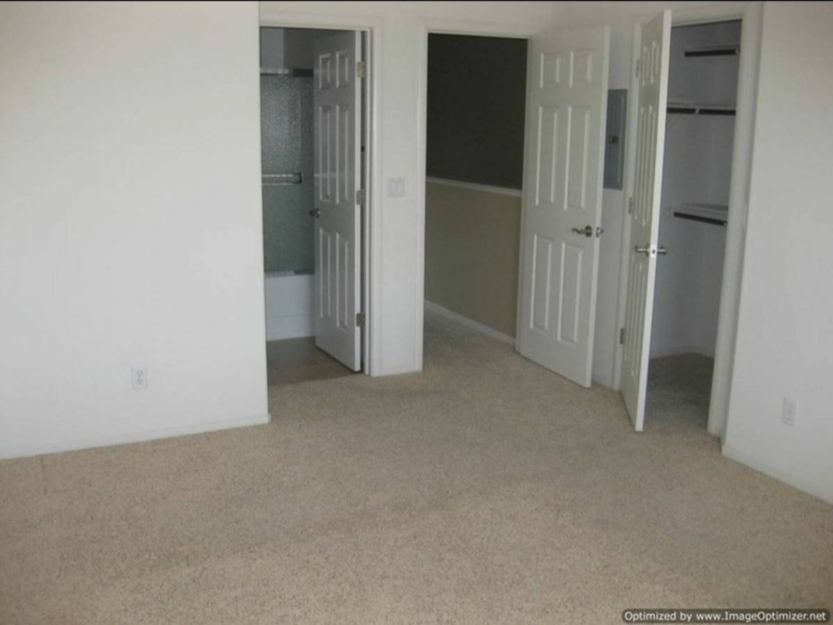 Apartment for rent at 2001 Club Center Dr, Sacramento, CA 95835
