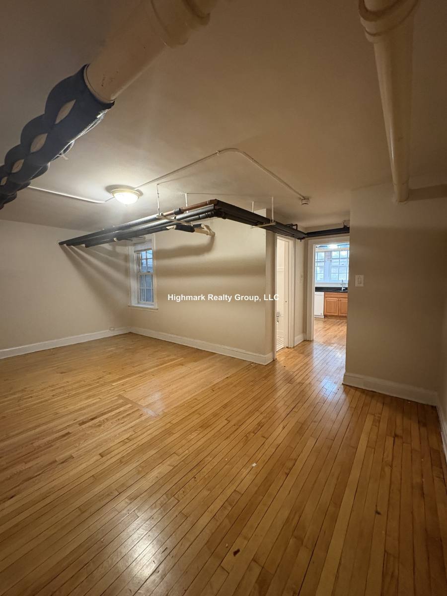 Apartment for rent at 1454 Oak Ave, Evanston, IL 60201
