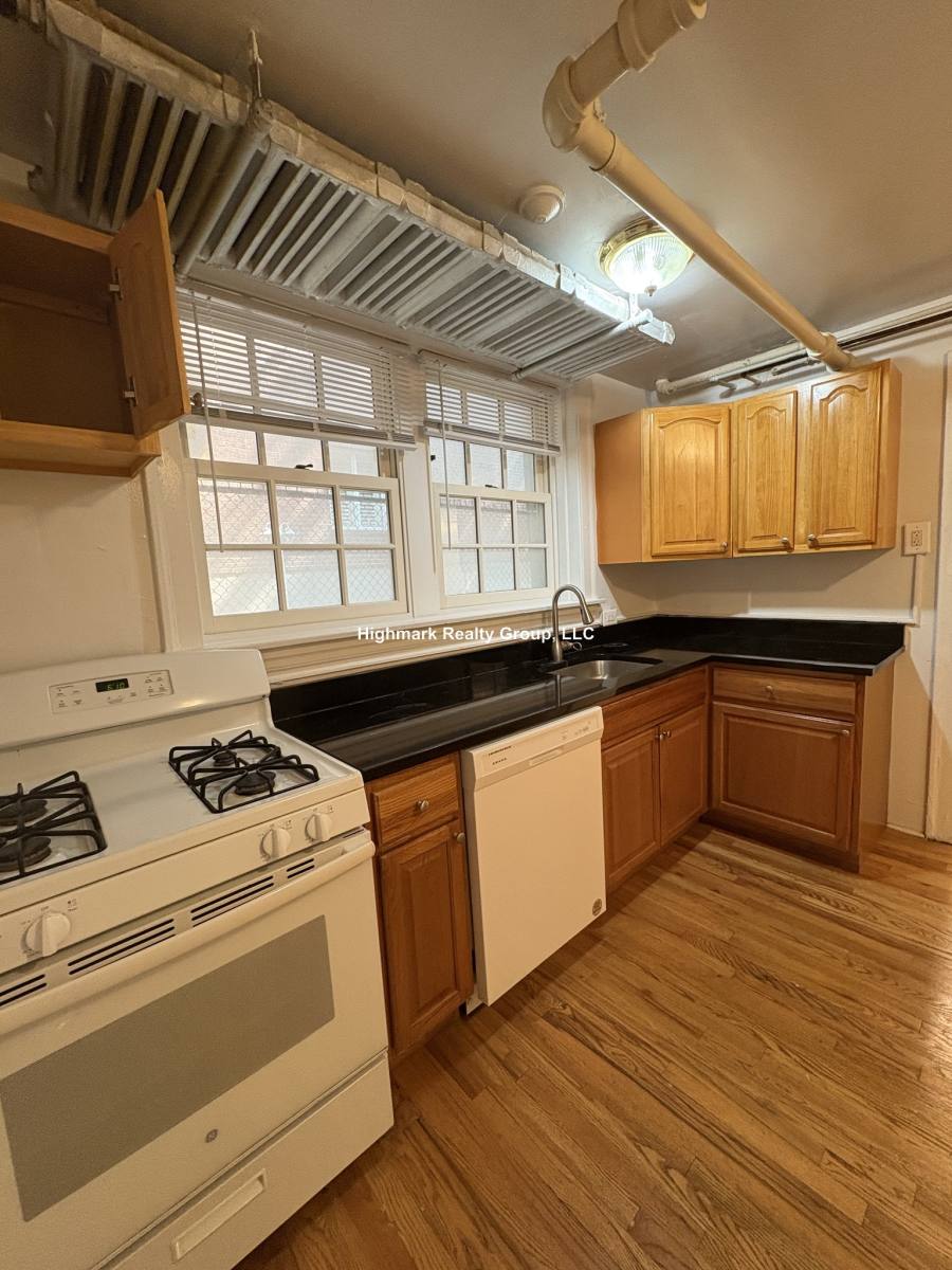 Apartment for rent at 1454 Oak Ave, Evanston, IL 60201