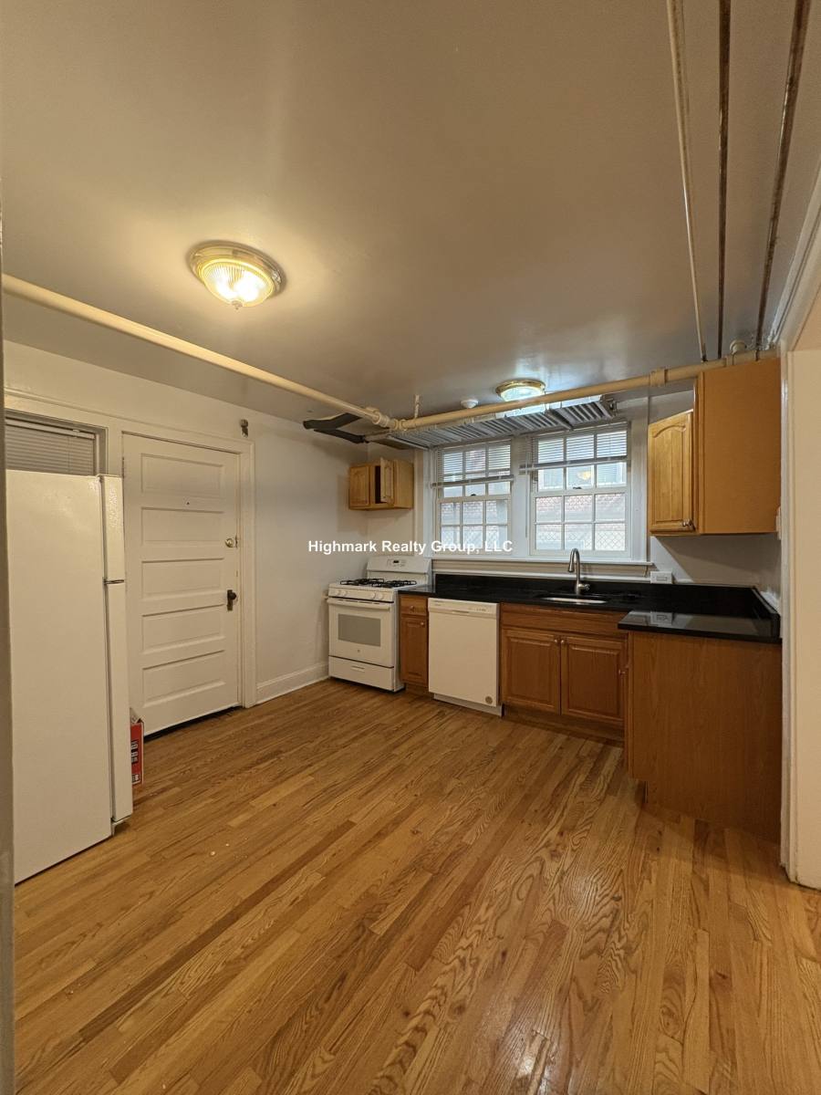 Apartment for rent at 1454 Oak Ave, Evanston, IL 60201