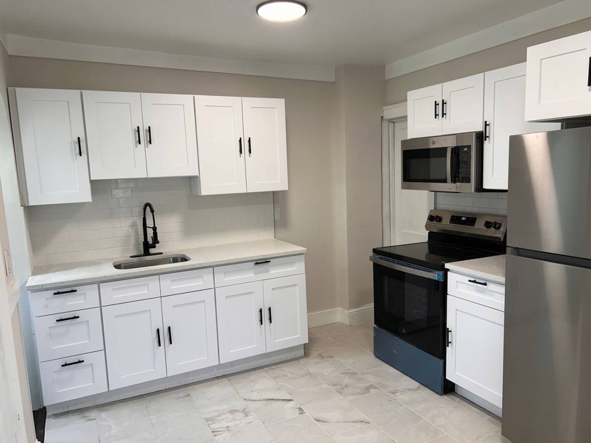 Apartment for rent at 22 Lilac St, East Hartford, CT 06118