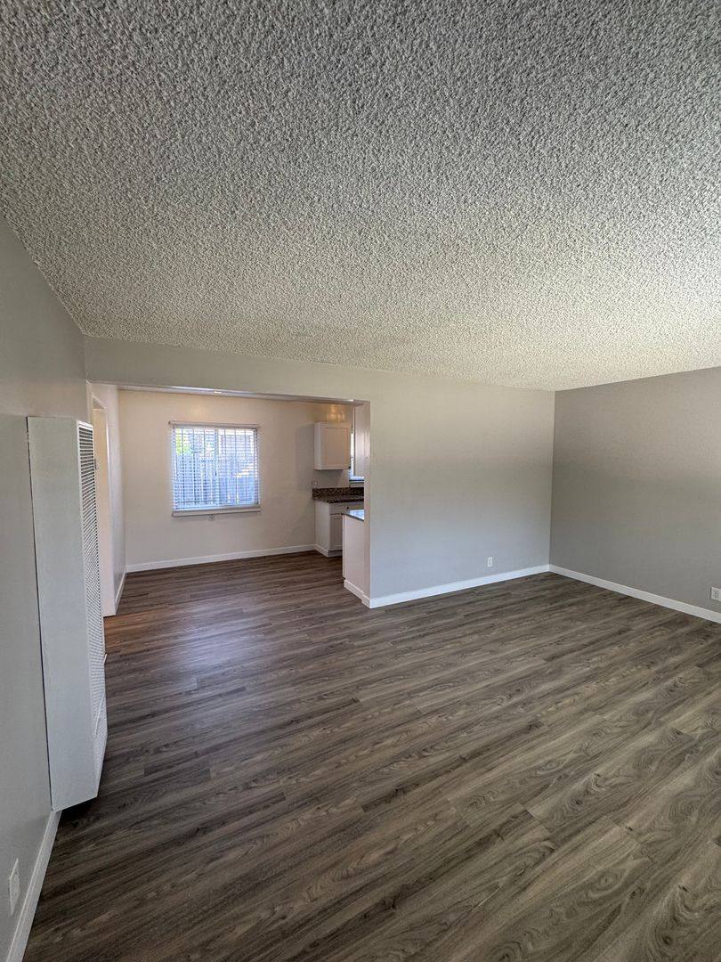 Apartment for rent at 1134 Raymond Ave, Long Beach, CA 90804