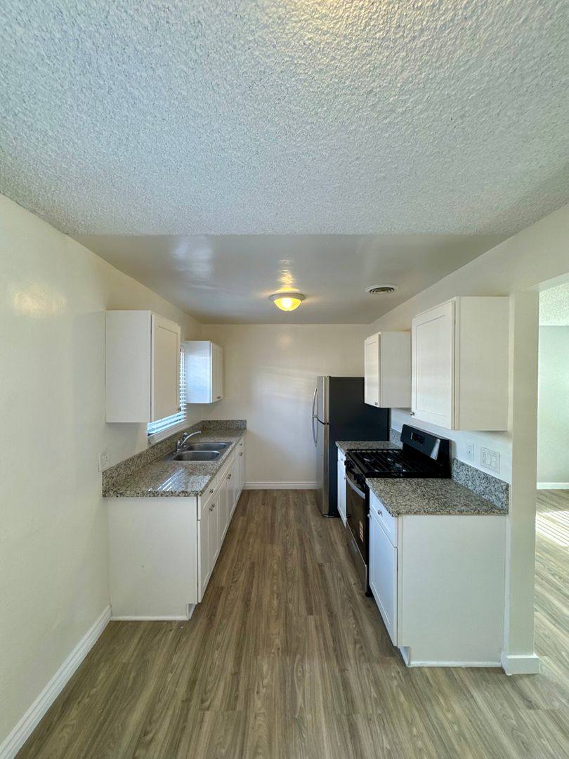 Apartment for rent at 1134 Raymond Ave, Long Beach, CA 90804