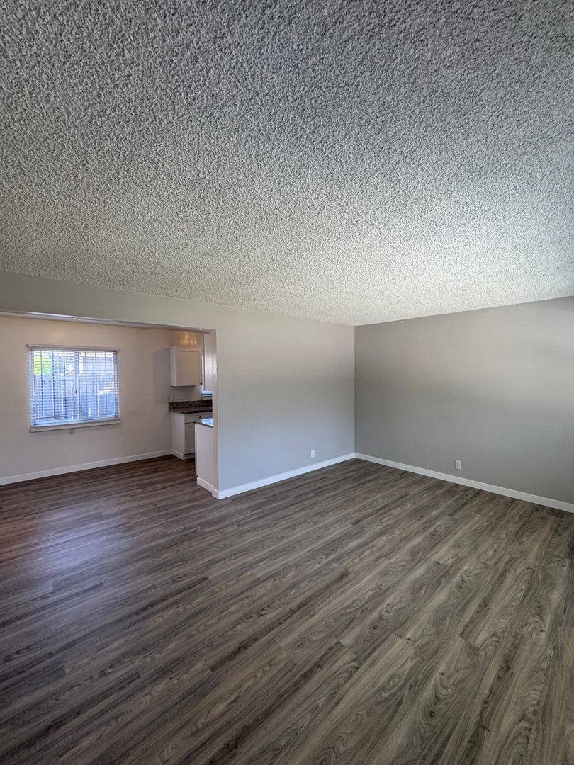 Apartment for rent at 1134 Raymond Ave, Long Beach, CA 90804