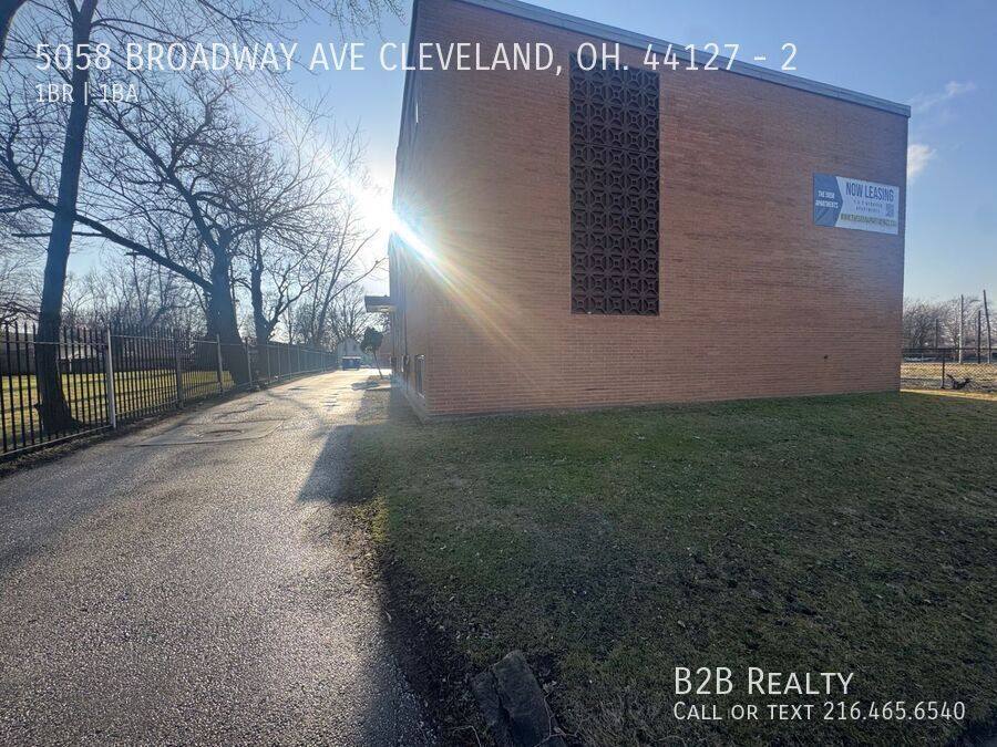 Apartment for rent at 5058 Broadway Ave #2, Cleveland, OH 44127