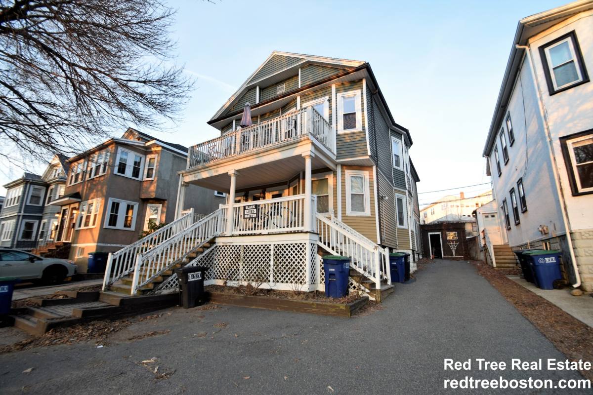 Apartment for rent at 299 Alewife Brook Parkway #2, Somerville, MA 02144