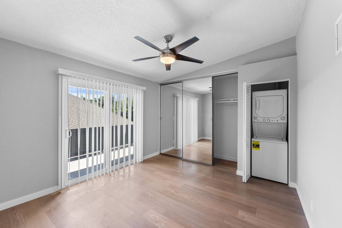 Apartment for rent at 1959-1961 Maple Ave, Costa Mesa, CA 92627