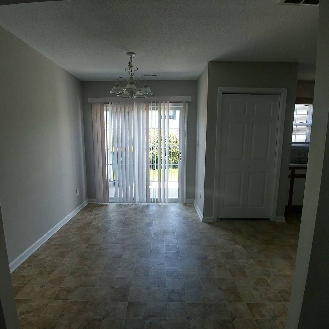 Townhouse for rent at 87 Century Court, Swansboro, NC 28584