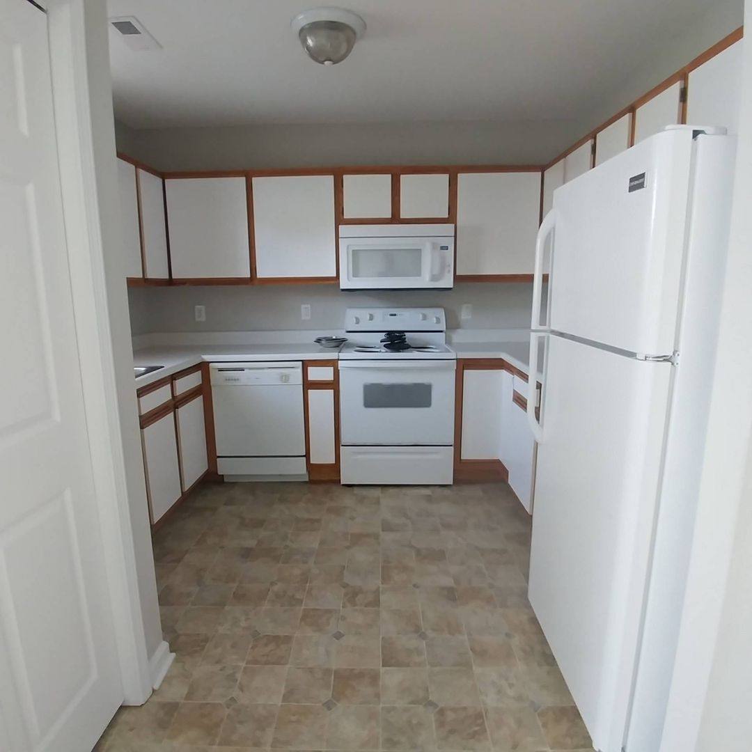 Townhouse for rent at 87 Century Court, Swansboro, NC 28584