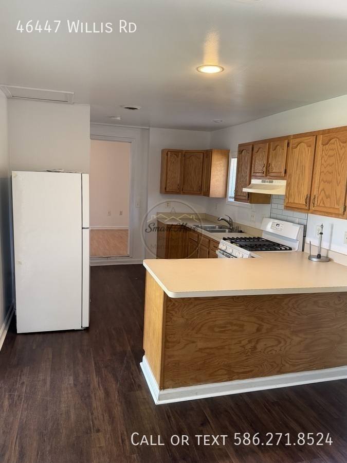 House for rent at 46447 Willis Rd, Belleville, MI 48111