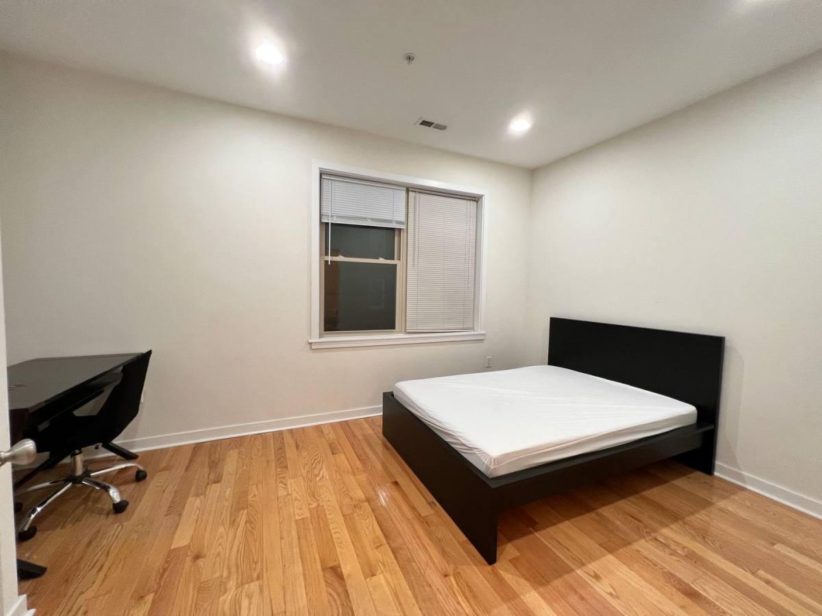 Apartment for rent at 530 N 36th St, Philadelphia, PA 19104