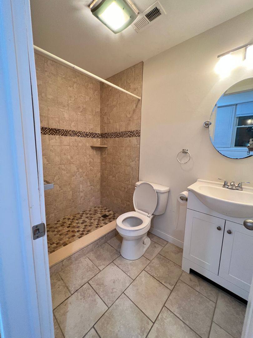 Apartment for rent at 530 N 36th St, Philadelphia, PA 19104