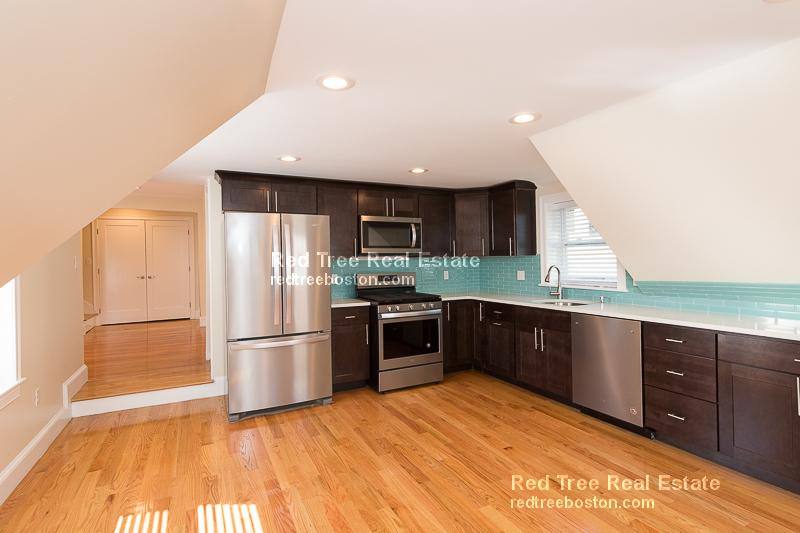 Apartment for rent at 9-11 Rock Valley Ave #2, Saugus, MA 01906