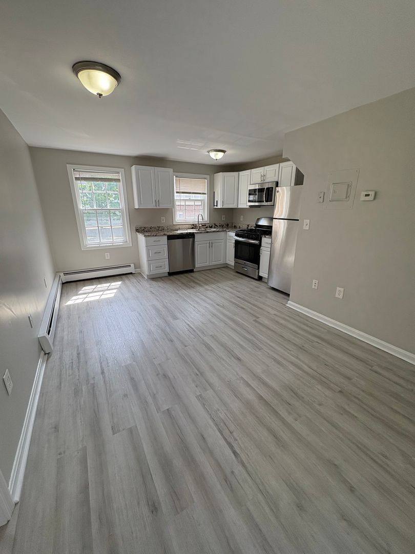 Apartment for rent at 84 Cabot St, Beverly, MA 01915