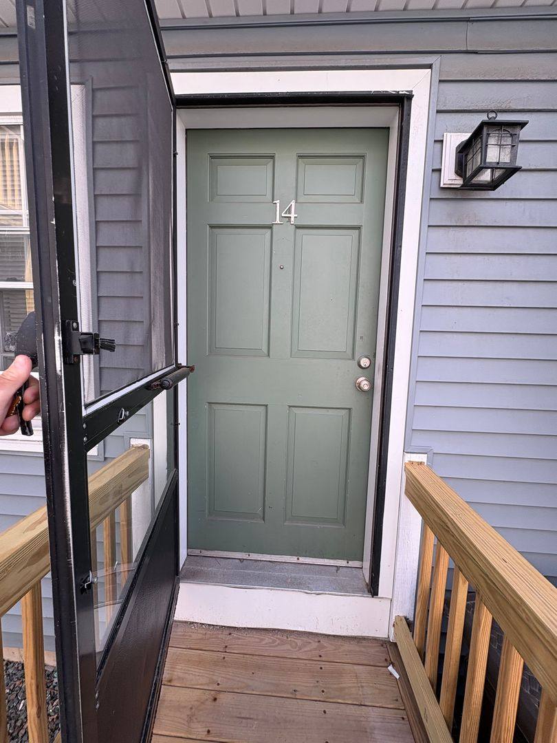 Apartment for rent at 84 Cabot St, Beverly, MA 01915