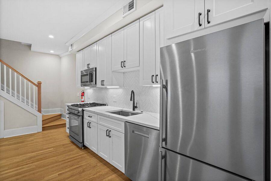 Condo for rent at 1314 Vermont Ave NW #7, Washington, DC 20005