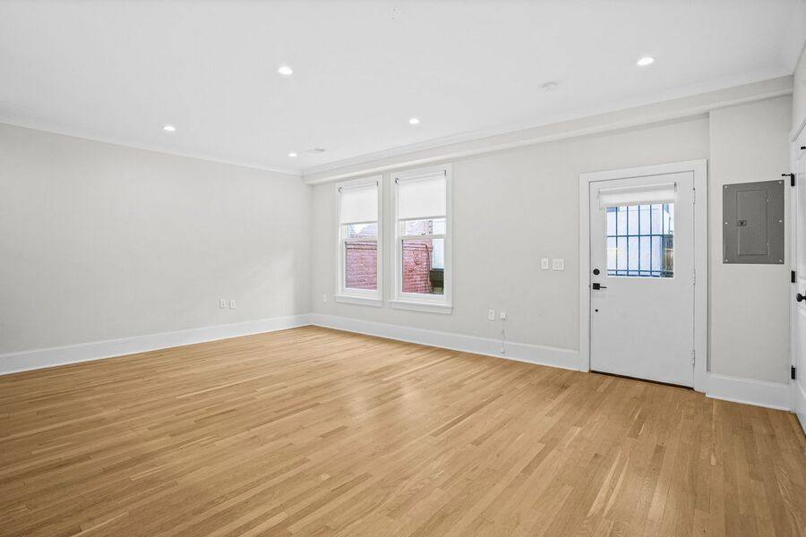 Condo for rent at 1314 Vermont Ave NW #7, Washington, DC 20005