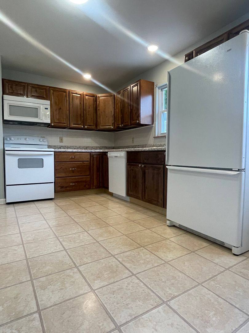 House for rent at 8436 Old Middlebrook Pike, Knoxville, TN 37923