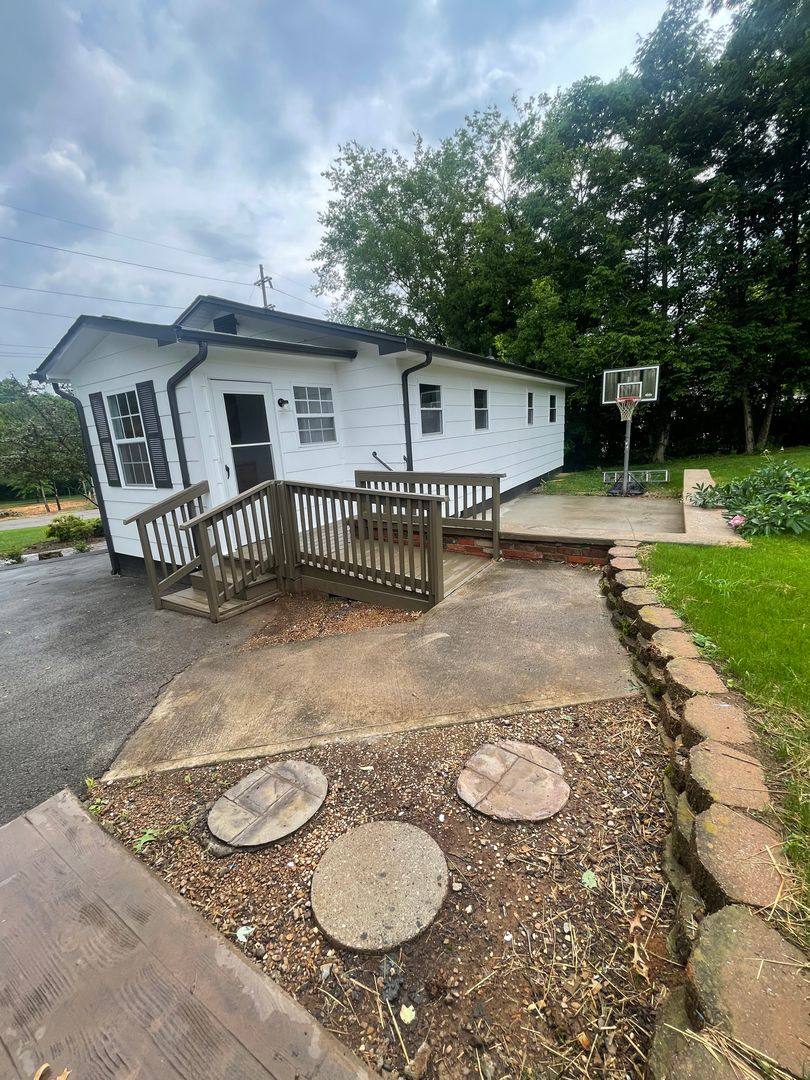 House for rent at 8436 Old Middlebrook Pike, Knoxville, TN 37923