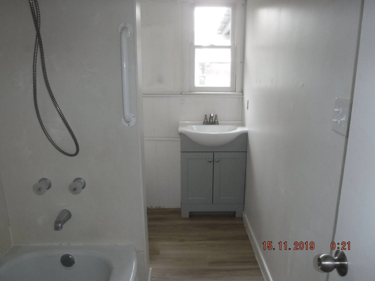 House for rent at 910 King St, Medford, OR 97501