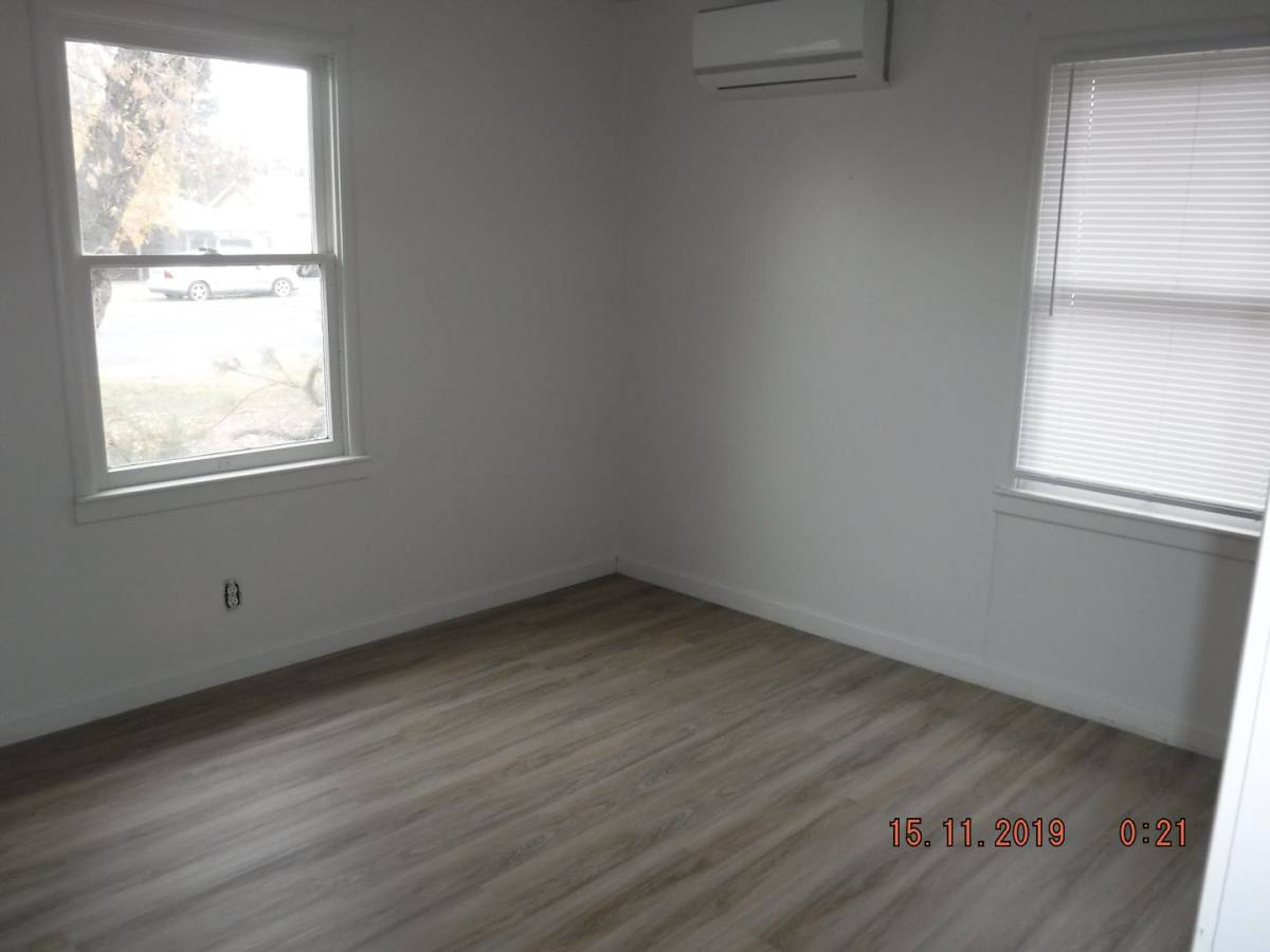 House for rent at 910 King St, Medford, OR 97501