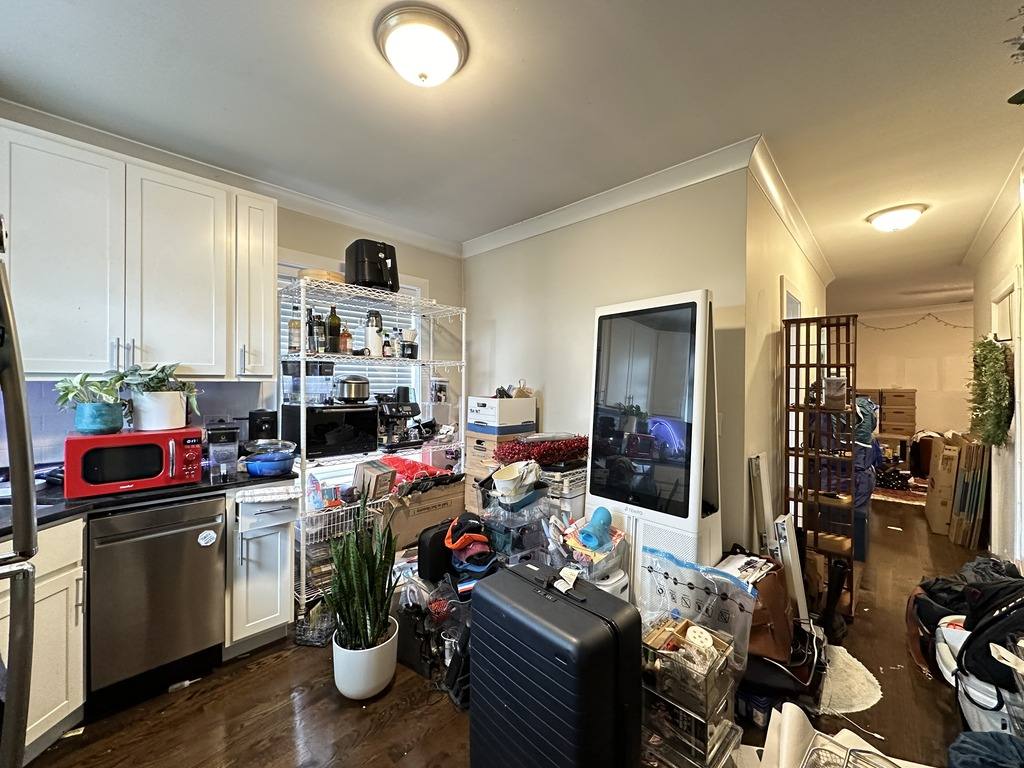 Apartment for rent at 646 Roscoe #N5, Chicago, IL 60657