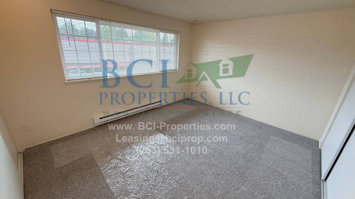 Townhouse for rent at 8624 Pacific Ave, Tacoma, WA 98444