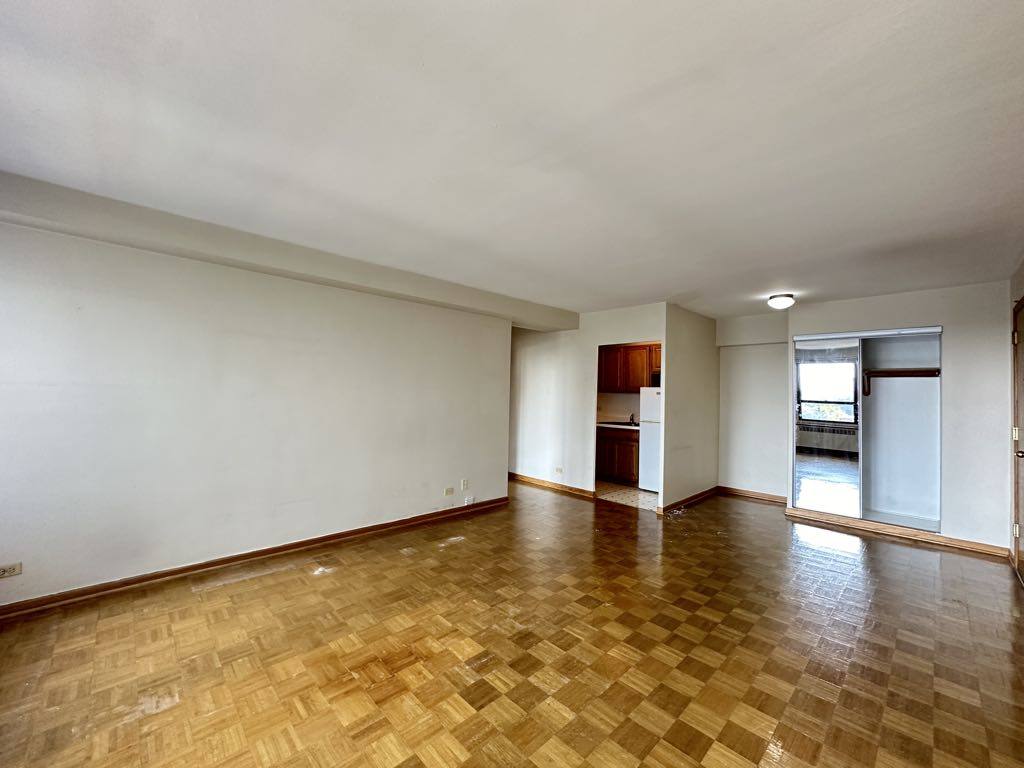 Apartment for rent at 4180 Marine Dr #D809, Chicago, IL 60613
