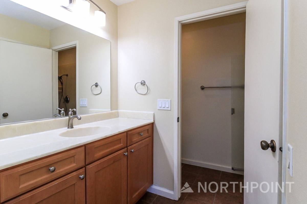 Condo for rent at 608 Woodside Sierra, Sacramento, CA 95825