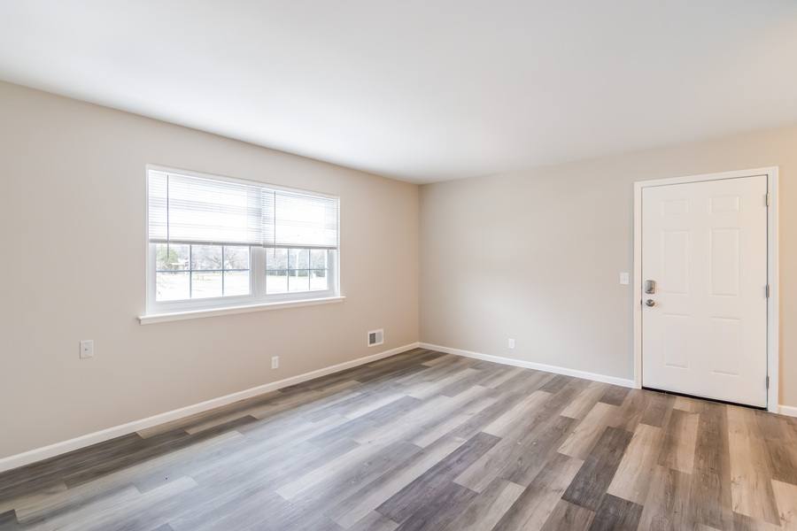 Apartment for rent at 492 E Merrill Ave #4, Fond Du Lac, WI 54935