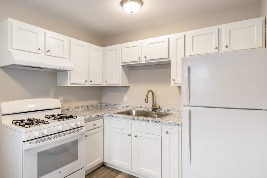 Apartment for rent at 492 E Merrill Ave #4, Fond Du Lac, WI 54935