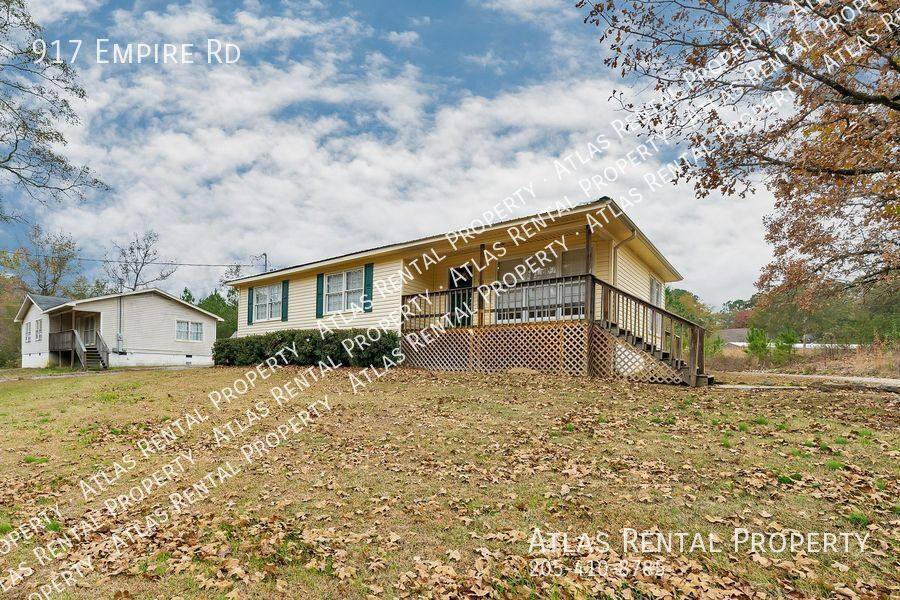 House for rent at 917 Empire Rd, Sumiton, AL 35148