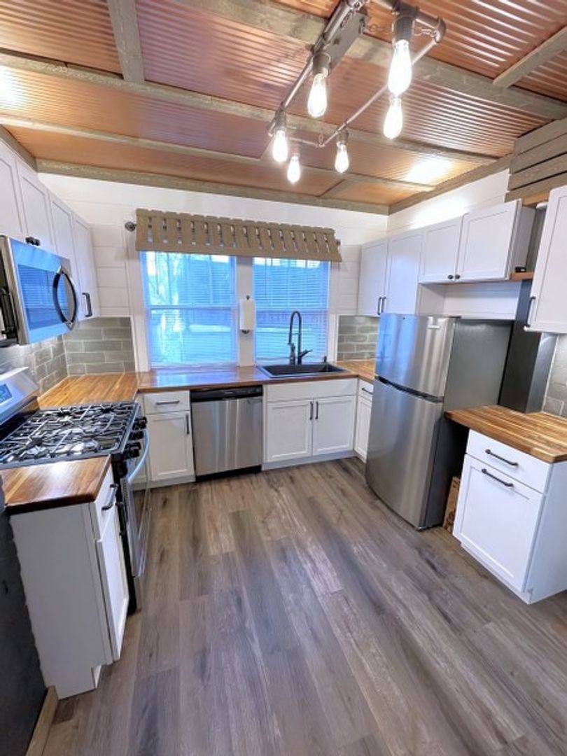 Apartment for rent at 11 N Spooner St, Madison, WI 53726
