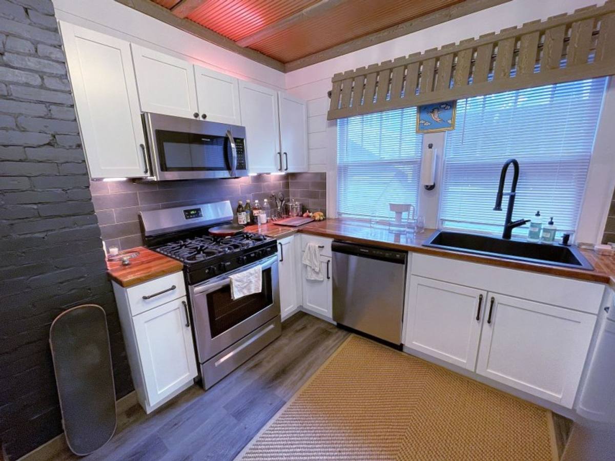 Apartment for rent at 11 N Spooner St, Madison, WI 53726
